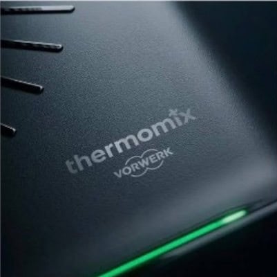 Bimby TM7: cosa significano le luci colorate sul frontale? 2 Immagine della barra led colore verde su bimby tm7